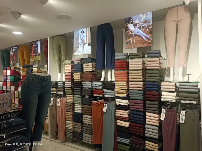 Go Colors Store-Thiruvanmiyur 2